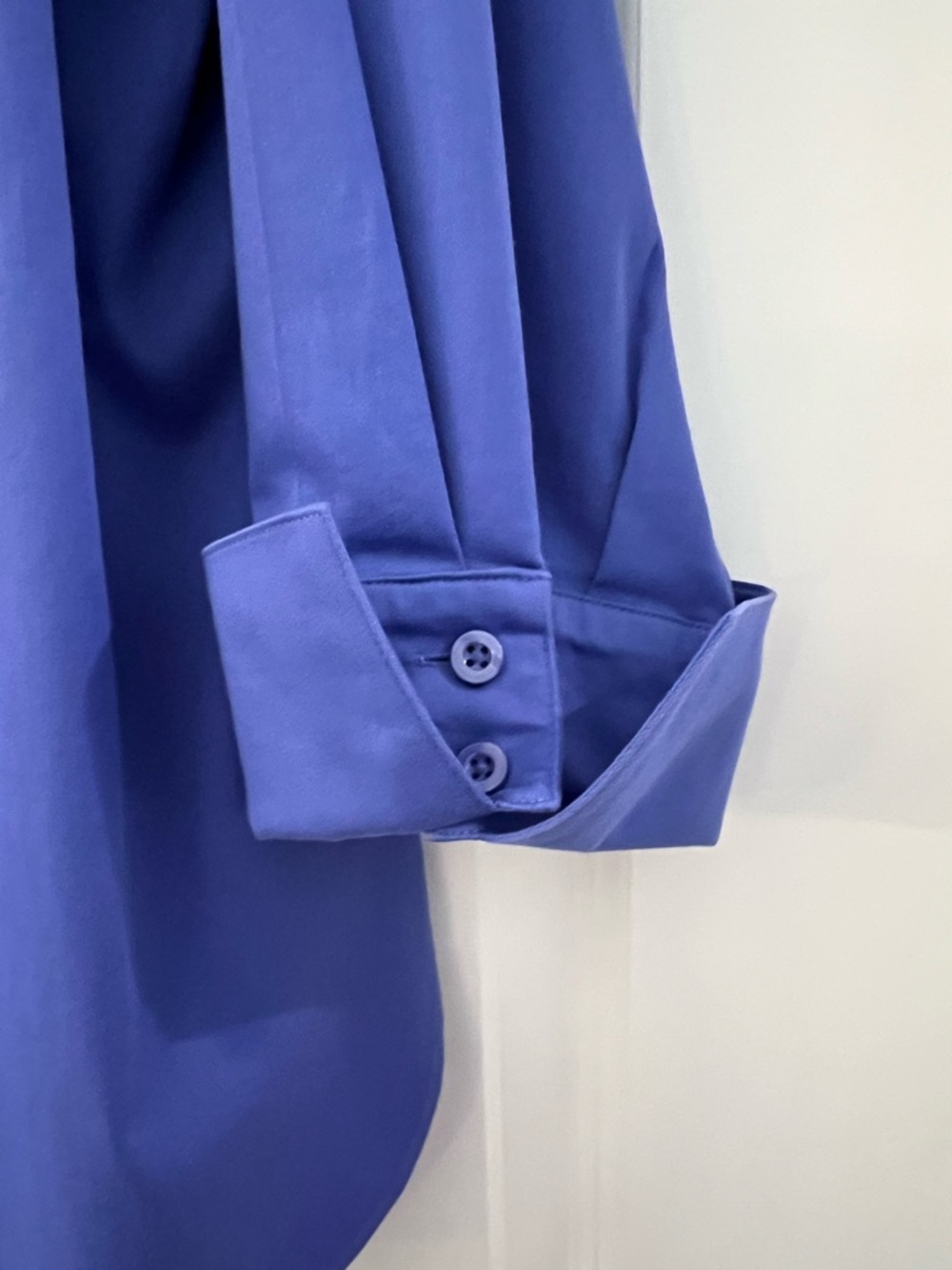 NWOT Chico's Vibrant Periwinkle 3/4-Sleeve Easy Care Button Down Blouse - Picture 4 of 10